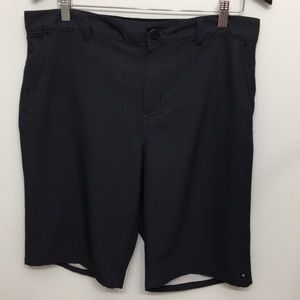 Firefly Gray Shorts Size 32